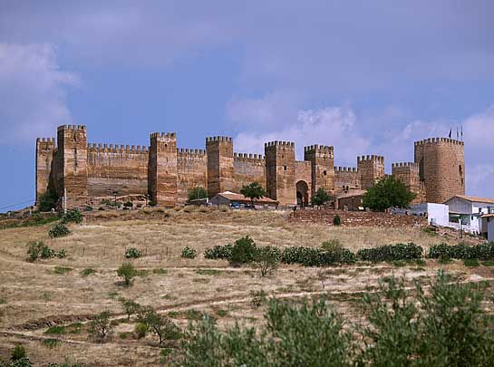 El castillo y Baños de la Encina El castillo y Baños de la Encina